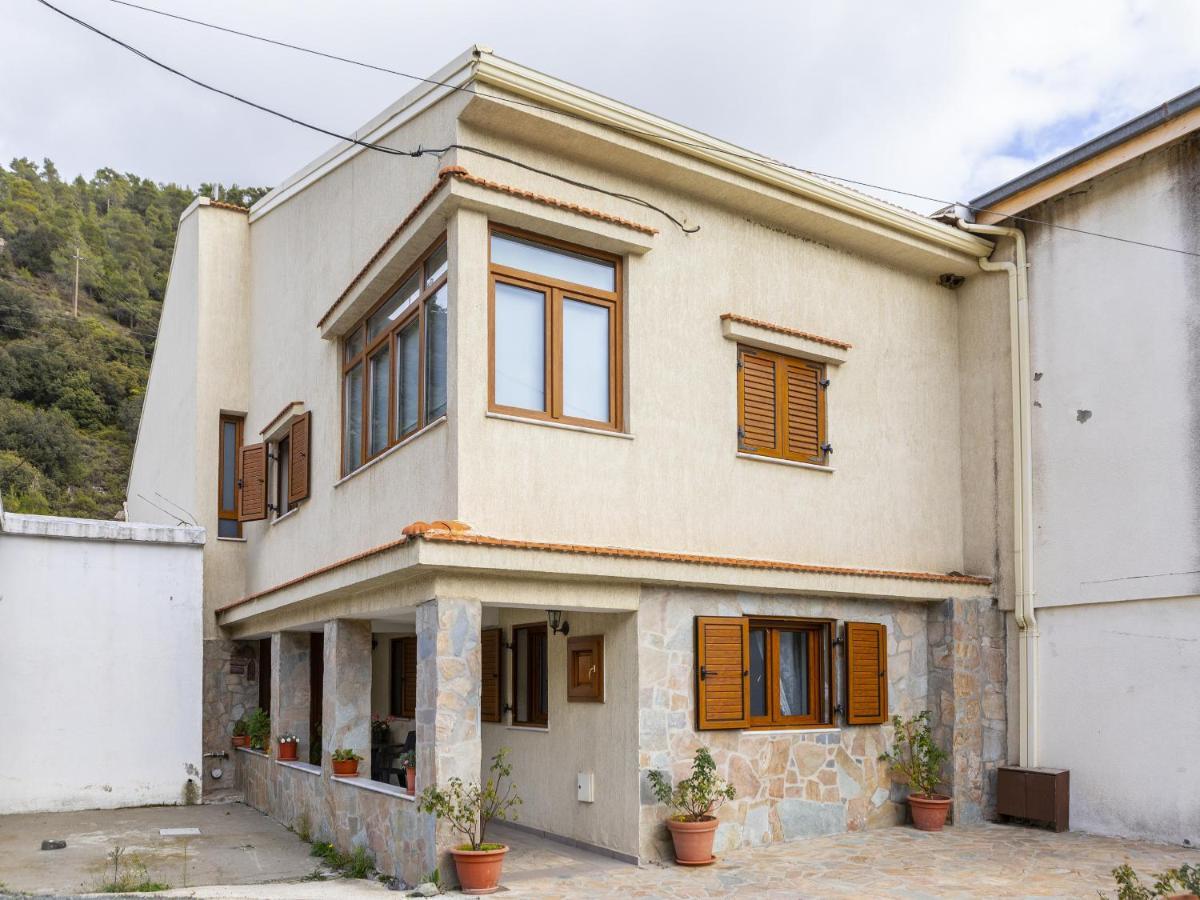 Troodos Riverside Cottage Kato Amiandos Luaran gambar